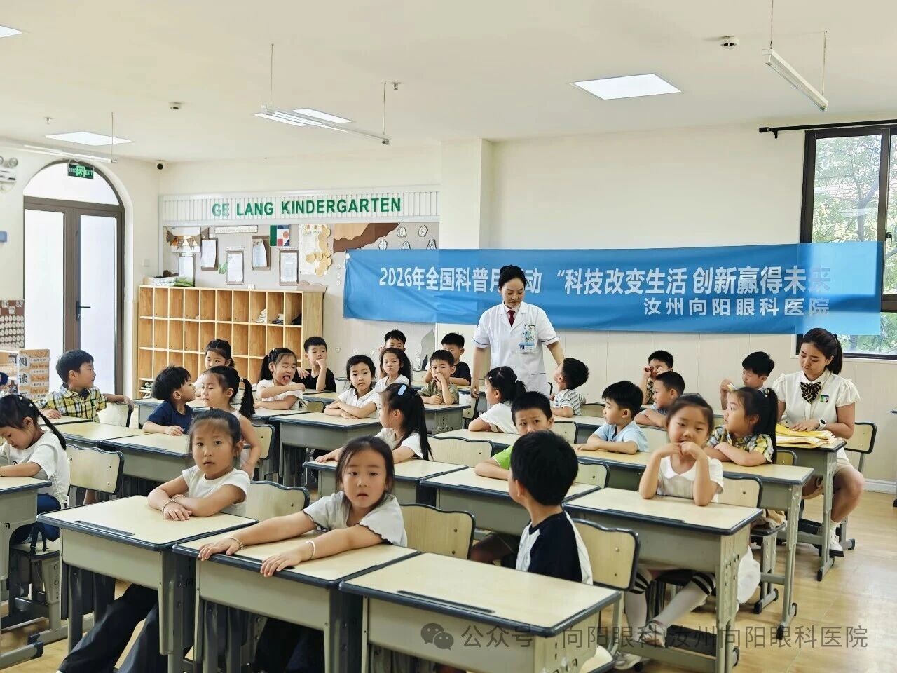 �����뼦������ʾ��һ���������׶����ӷ��ؿ�